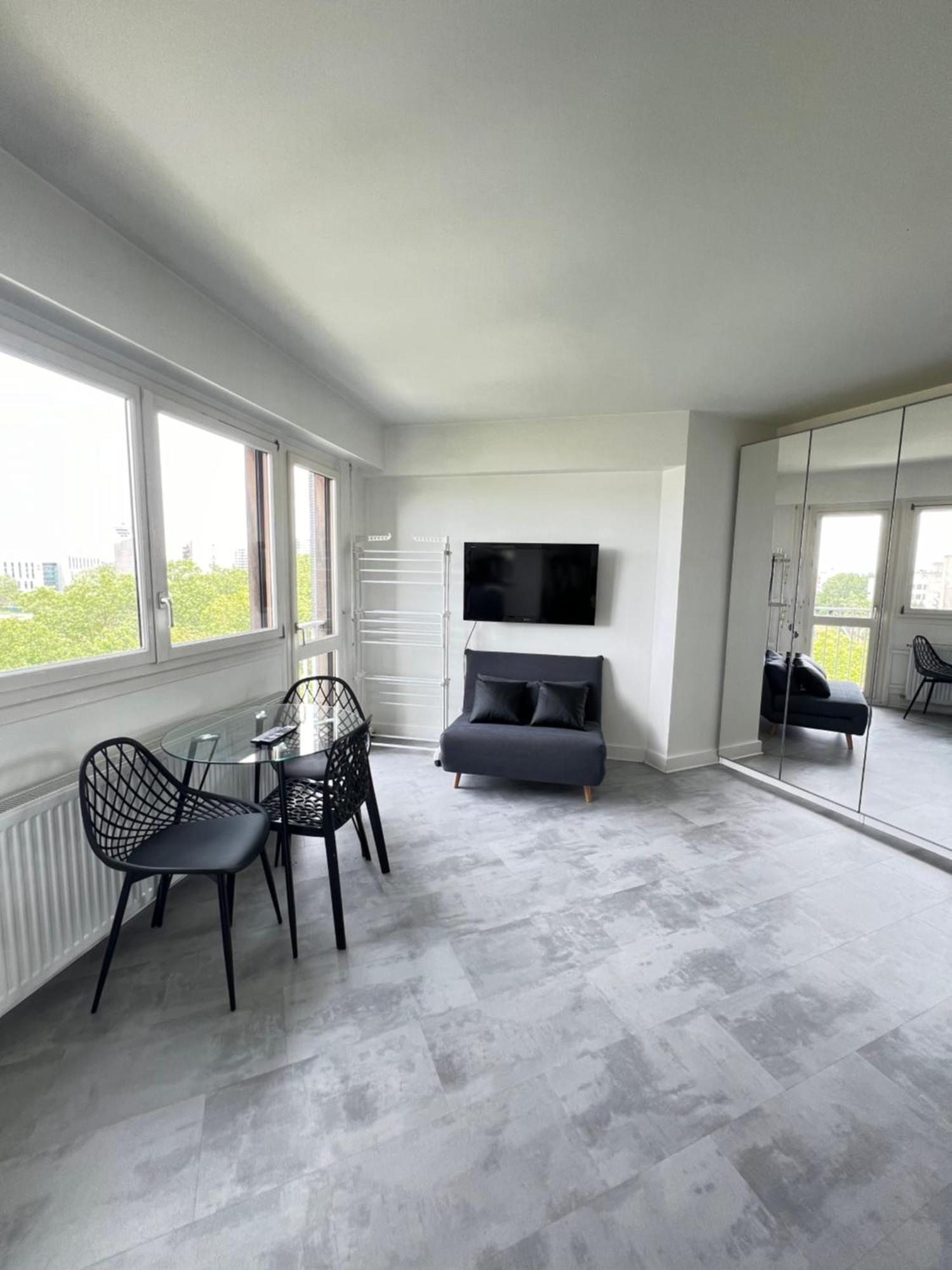 Apartment Home In Paris With View, 15Min Direct To Center Eksteriør billede